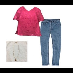 Pretty in pink short sleeve top! 🌺